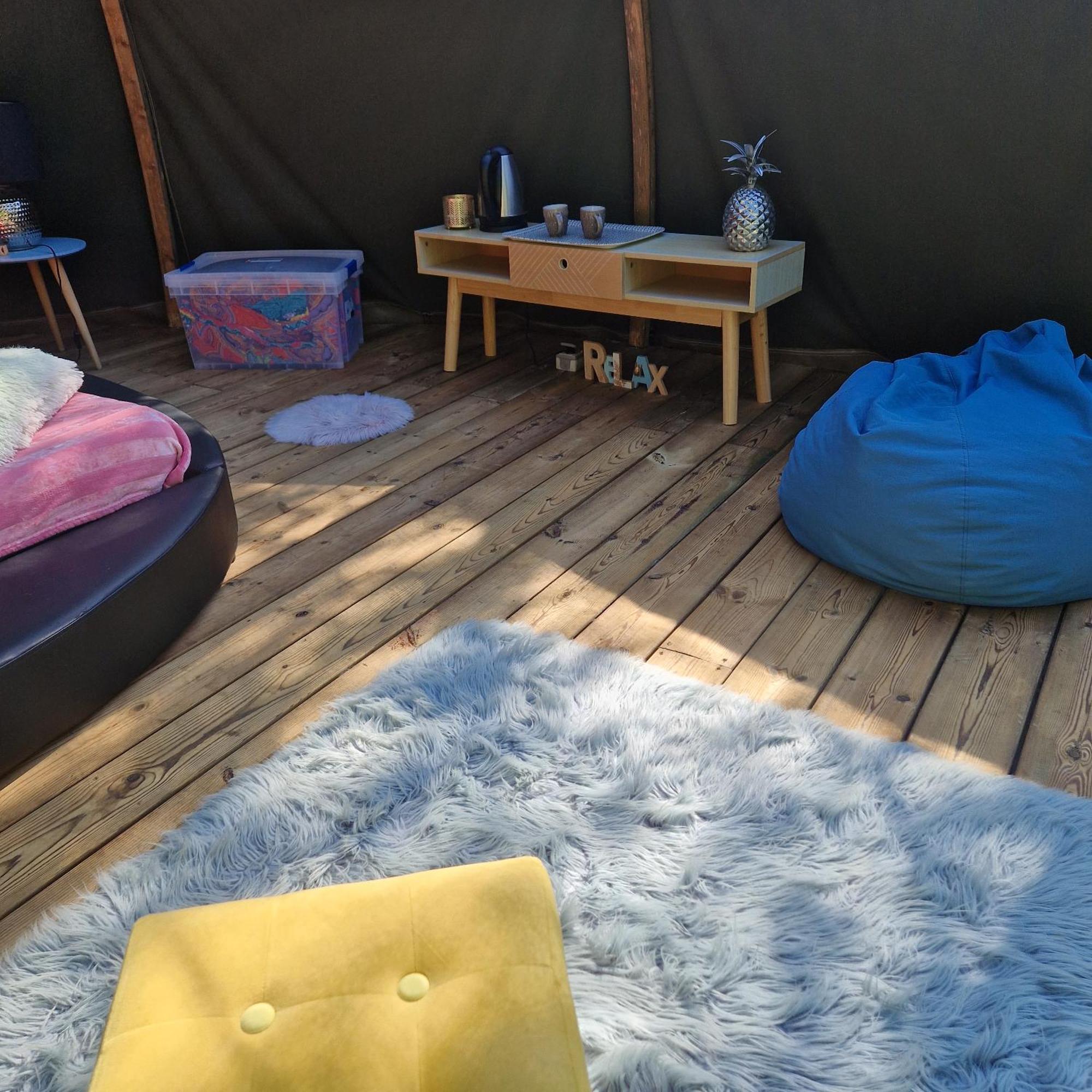 Luxury tent Bulle De Bonheur A 500 M Pas De La Cancale