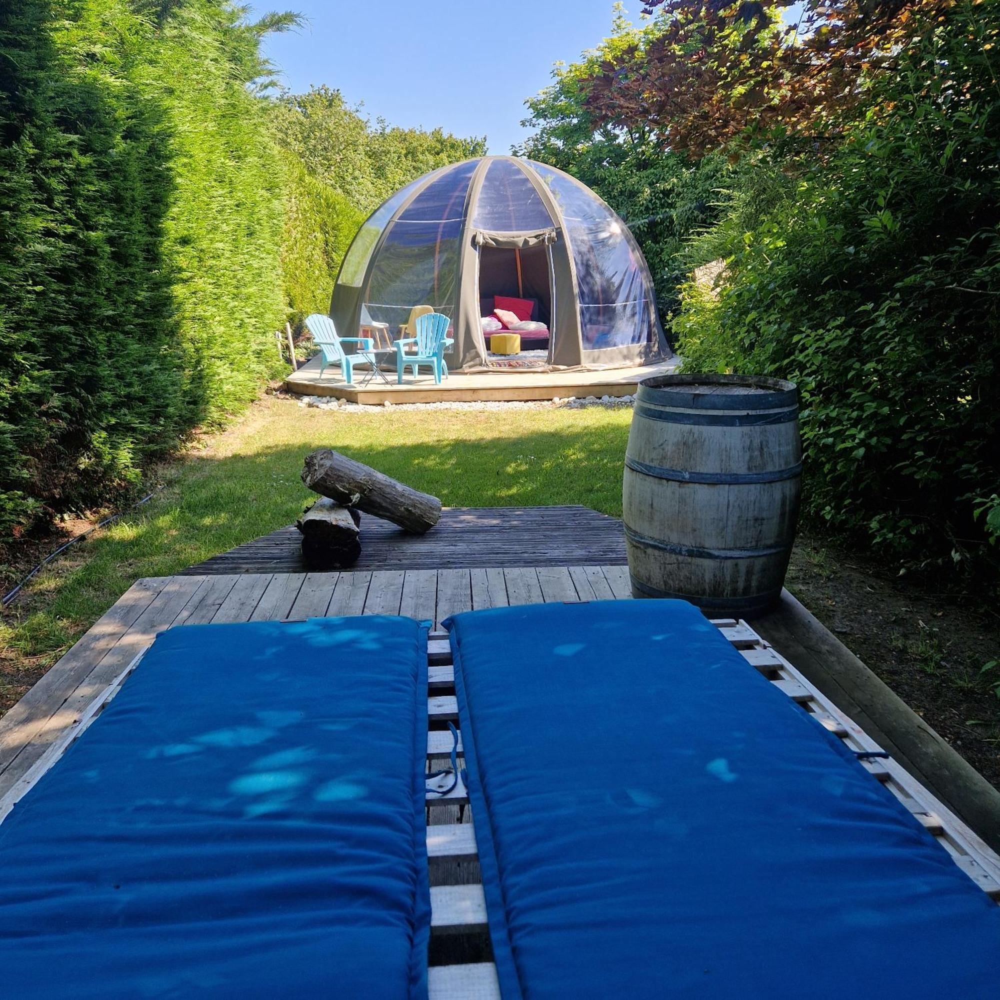 Luxury tent Bulle De Bonheur A 500 M Pas De La Cancale